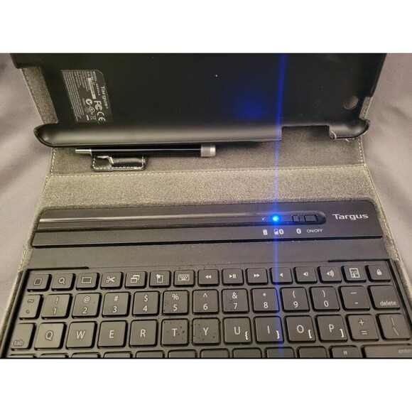Targus - Tablet Case Cover - Leather Bluetooth Keyboard - AKB3-A - USED - Picture 7 of 8